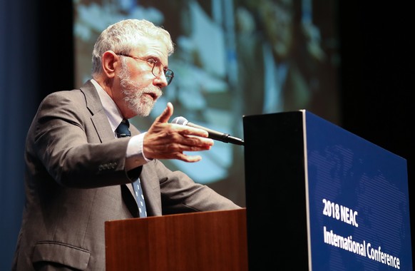 epa06846135 Nobel Prize-winning economist Paul Krugman delivers a keynote speech at an international conference on South Korea&#039;s national economy at a hotel in Seoul, South Korea, 28 June 2018. E ...