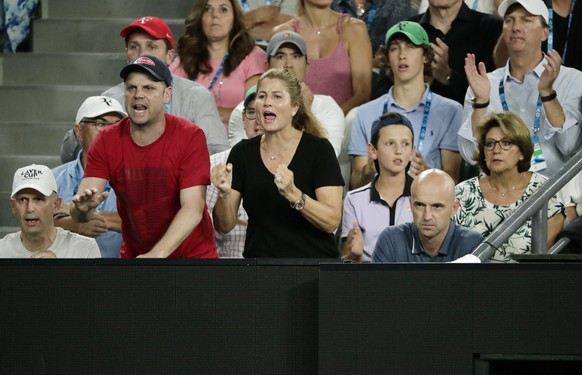 epa06480635 Roger Federer of Switzerland&#039;s coach Ivan Ljubicic (R), and Federer&#039;s wife Mirka Federer (C) watch Federer in action during his men&#039;s final match against Marin Cilic of Croa ...