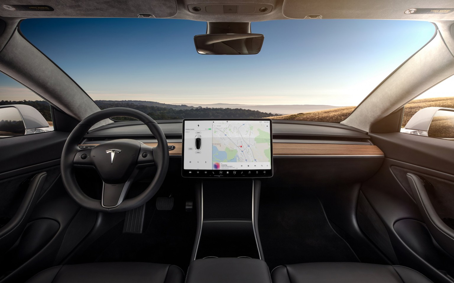 Das Cockpit des Tesla Model 3.