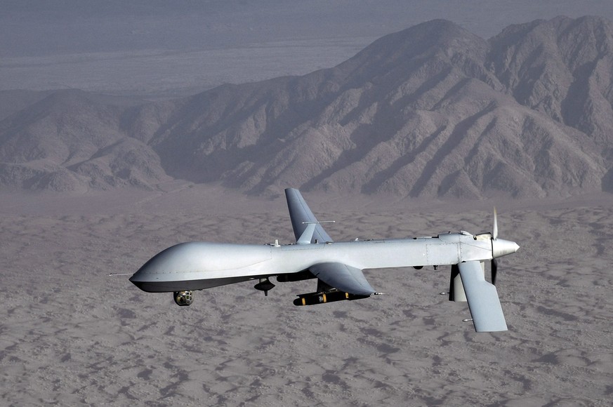 epa01969452 (FILE) An undated handout picture by the US Air Force shows a MQ-1 Predator unmanned aircraft in flight at an undiclosed location. According to reports insurgents in Afghanistan and Iraq h ...