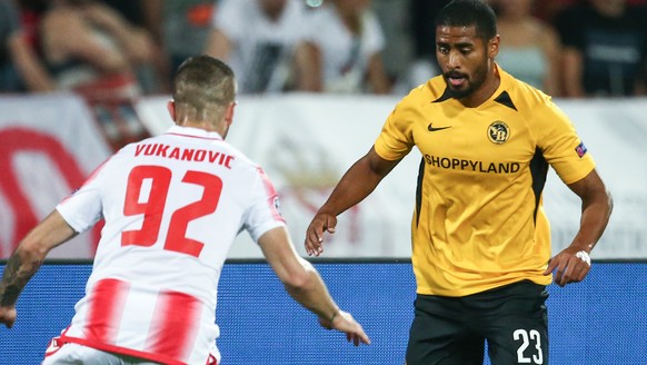 Belgrade&#039;s Aleksa Vukanovic, left, vies for the ball against Young Boys&#039; Saidy Janko, right, during the UEFA Champions League playoff match between Serbia&#039;s FK Red Star Belgrade and Swi ...