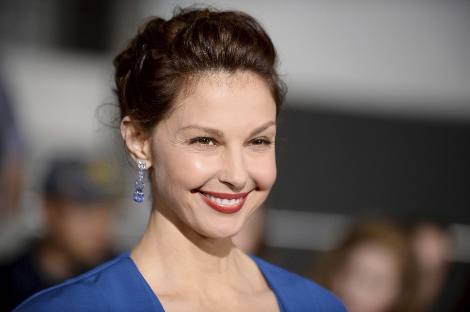 FILE - In this March 18, 2014, file photo, Ashley Judd arrives at the world premiere of &quot;Divergent&quot; at the Westwood Regency Village Theater in Los Angeles. Judd on “Good Morning America,” Th ...