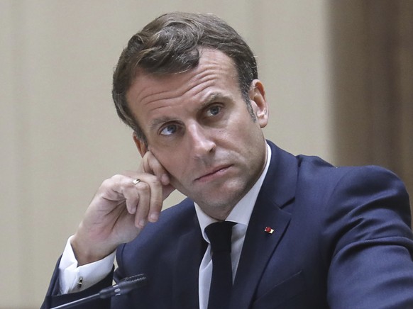 Der franz�sische Pr�sident Emmanuel Macron will seine Regierung umbilden und seine Politik sozialer ausrichten. (Foto: Ludovic Marin/AP/KEYSTONE-SDA)