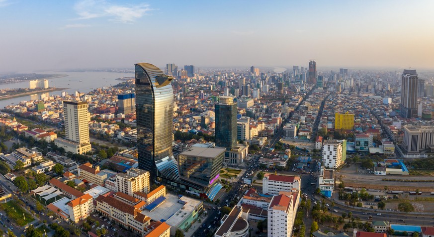 Blick auf Phnom Penh, der mit rund 1,5 Millionen Einwohnern deutlich grössten Stadt des Landes.