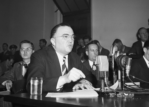 FBI-Direktor J. Edgar Hoover 1947 vor dem&nbsp;Komitee für unamerikanische Umtriebe.