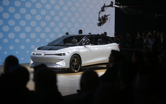 Volkswagen&#039;s VW I.D. Space Vizzion concept EV wagon is shown at the AutoMobility LA Auto Show in Los Angeles, Wednesday, Nov. 20, 2019. (AP Photo/Damian Dovarganes)
VW I.D. Space Vizzion