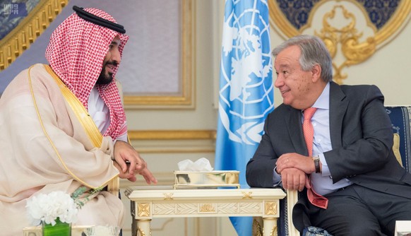 epa07025626 A handout photo made available by the official Saudi Press Agency (SPA) showing Saudi Crown Prince Prince Mohammed bin Salman (L) speaking with United Nations Secretary General Antonio Gut ...