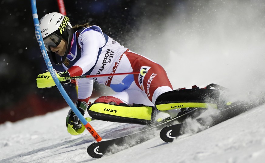 Wendy Holdener speeds down the course during the slalom portion of the women&#039;s combined, at the alpine ski World Championships in Are, Sweden, Friday, Feb. 8, 2019. (AP Photo/Gabriele Facciotti)