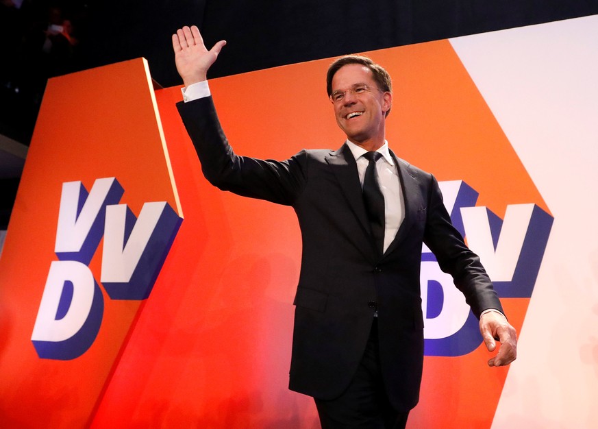 Dutch Prime Minister Mark Rutte of the VVD Liberal party appears before his supporters in The Hague, Netherlands, March 15, 2017. REUTERS/Yves Herman TPX IMAGES OF THE DAY
