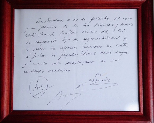 Messis Servietten-Vertrag aus dem Jahr 2000: «Barcelona, 14. Dezember 2000. Im Beisein der Herren Minguella und Horacio (Gaggioli) verpflichtet sich Carles Rexach, Technischer Sekretär des FC Barcelon ...