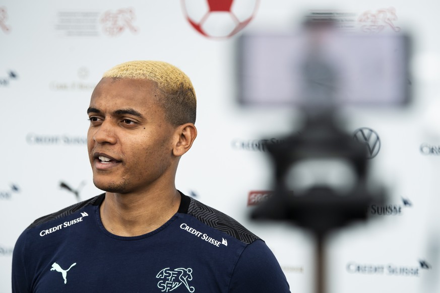 epa09282304 Switzerland&#039;s defender Manuel Akanji speaks to journalists during the UEAF Euro 2020 soccer tournament at the Tre Fontane sports centre, in Rome, Italy, 18 June 2021. EPA/JEAN-CHRISTO ...