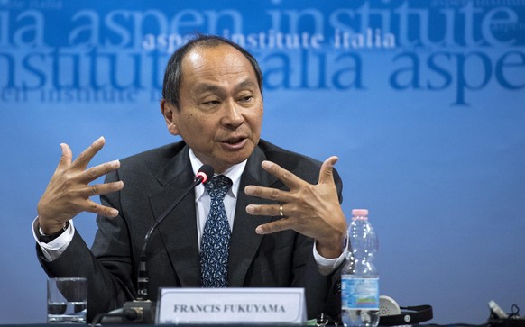 epa05656750 Francis Fukuyama, director of the Center on Democracy, Development and the Rule of Law at Stanford University, speaks to an audience during the International workshop &#039;Post-election A ...