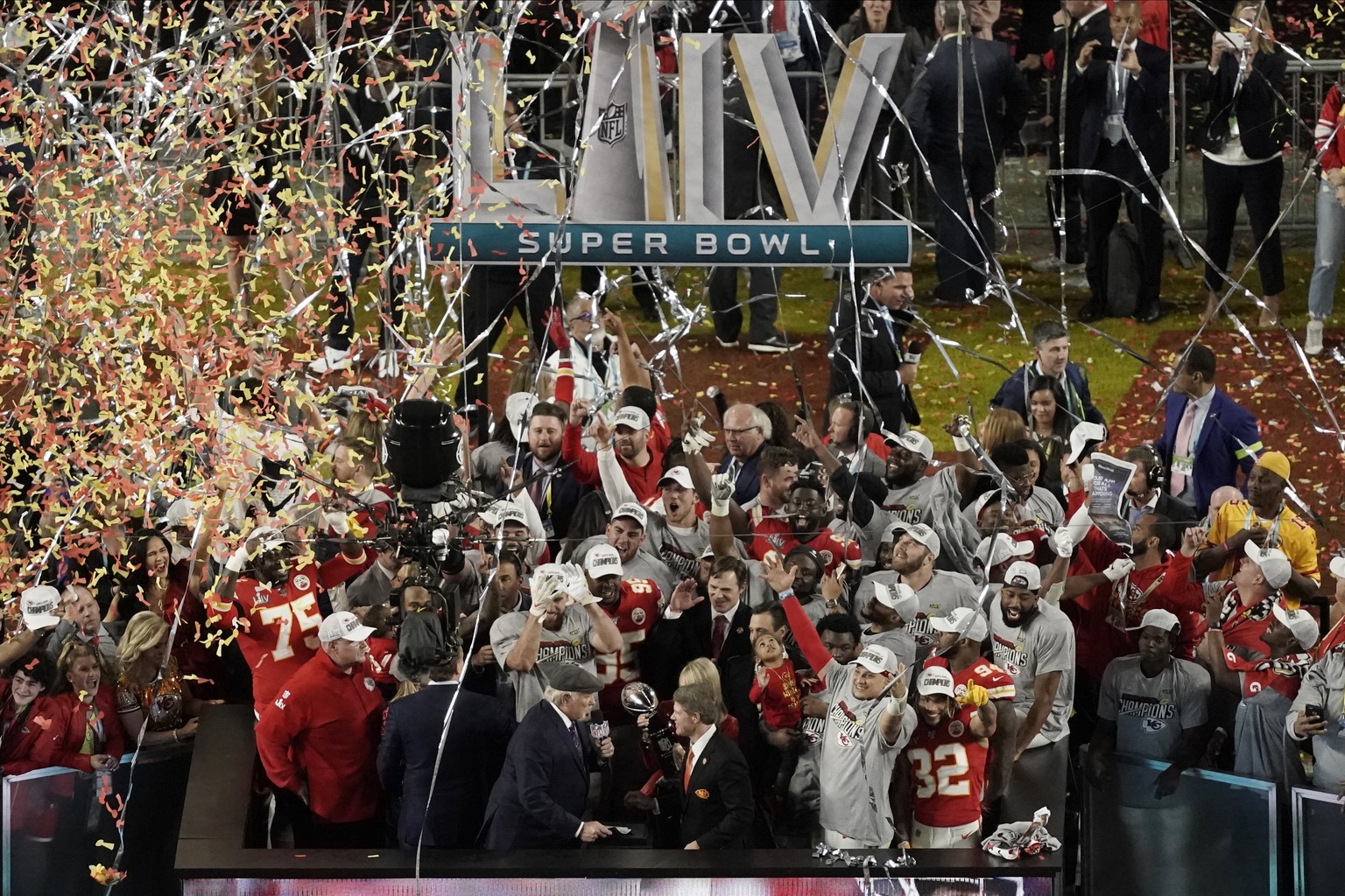 Spielplan Favoriten Tv Das Musst Du Zum Nfl Start Wissen Watson
