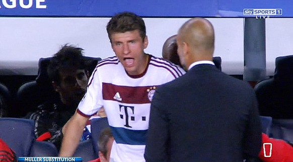 Der deutsche Nationalspieler ist sichtlich verärgert ...