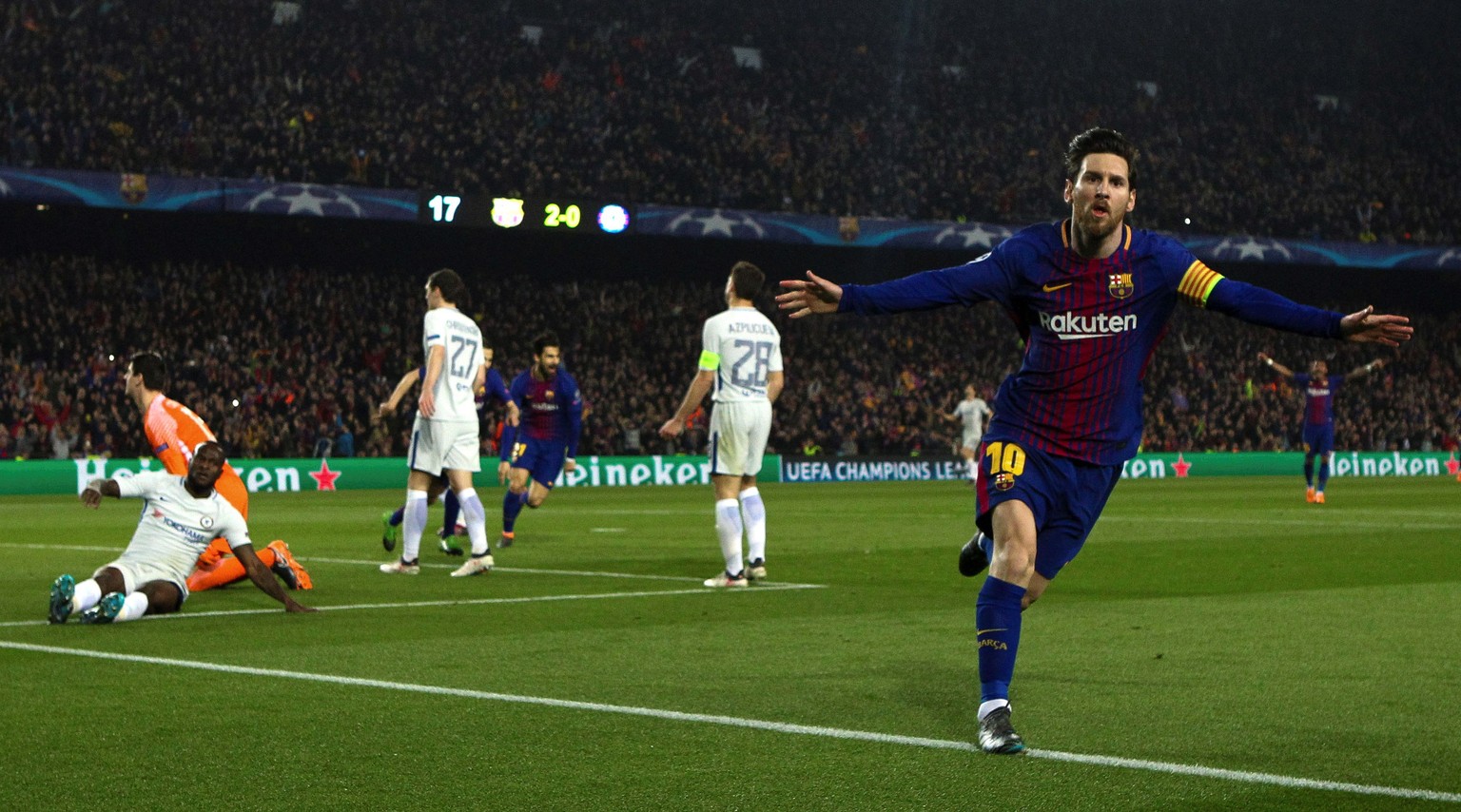epa06604599 FC Barcelona&#039;s Lionel Messi (R) celebrates a goal during the UEFA Champions League Round of 16, second leg soccer match between FC Barcelona and Chelsea FC at Nou Camp stadium in Barc ...