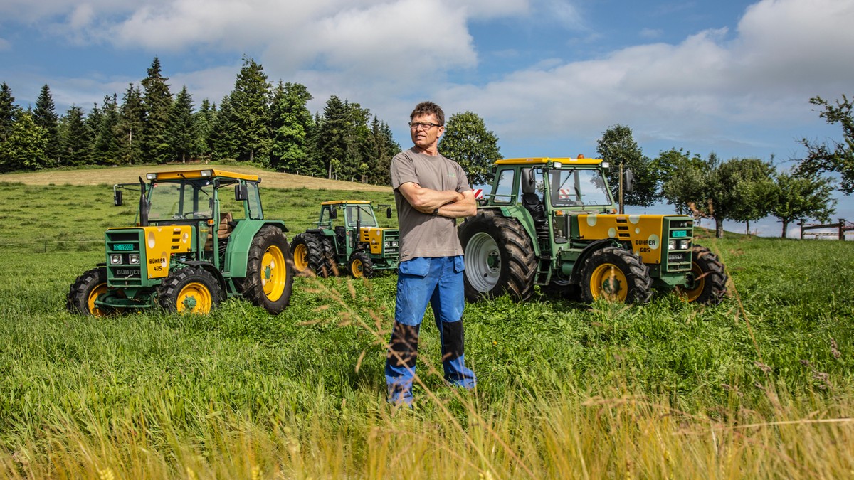 Warum Schweizer Bauern Im Schnitt 2 6 Traktoren Haben Watson