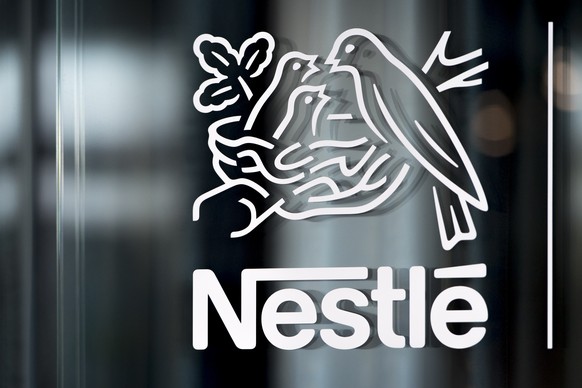 ARCHIVBILD ZUR BMK VON NESTLE -- Nestle&#039;s logo is pictured during the 2018 full-year results press conference of the food and drinks giant Nestle, in Vevey, Thursday, February 14, 2019.(KEYSTONE/ ...