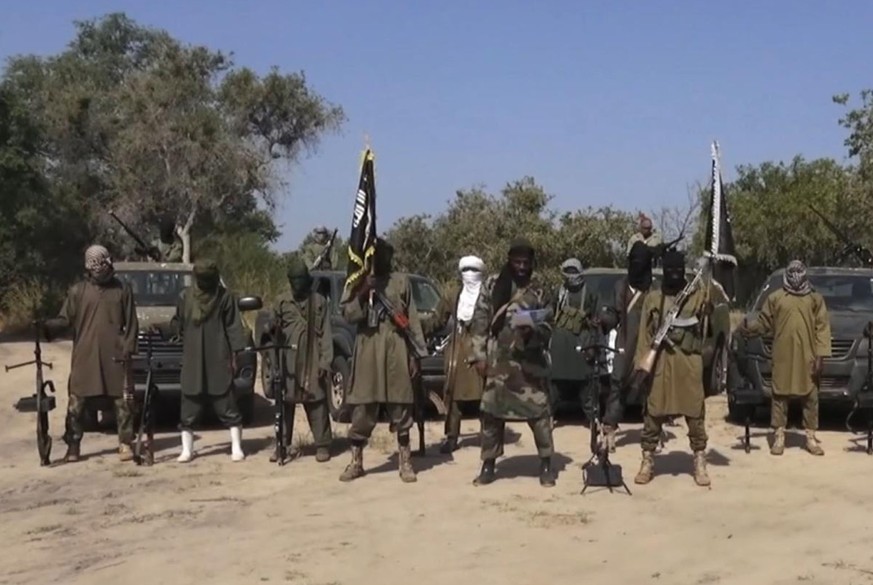 Foto der Terroristengruppe Boko Haram: Der Anführer Abubakar Shekau steht in der Mitte.