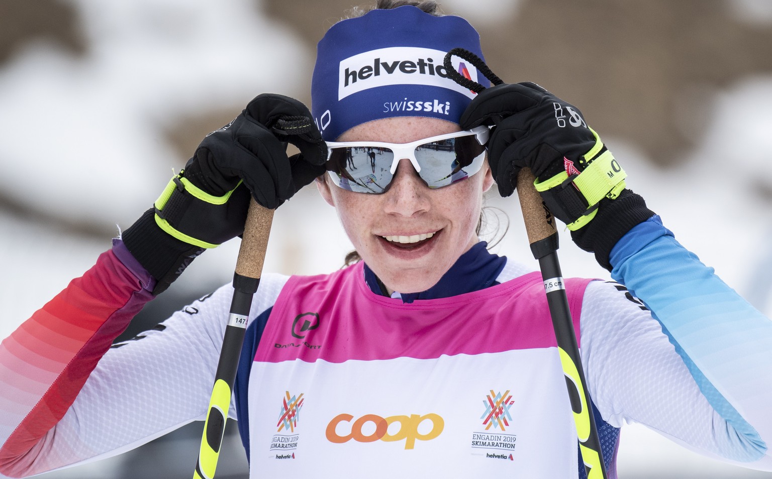 epa07426528 Switzerland&#039;s Nathalie von Siebenthal celebrates winning the 51st annual Engadin skiing marathon in St. Moritz, Switzerland, 10 March 2019. EPA/ENNIO LEANZA