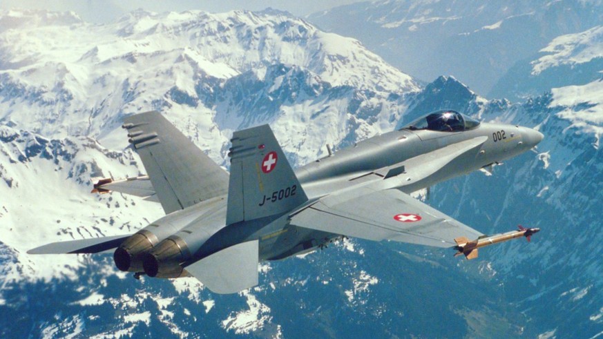 HANDOUT - Undatierte Aufnahme eines F/A-18 Militaer-Flugzeuges. Das Ruestungsprogramm 2008 ist 917 Millionen schwer. Groesste Brocken sind die Werterhaltung der Kampfjets FA-18 und die Beschaffung von ...