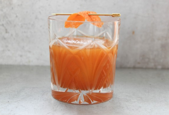 pumpkin old fashioned drink cocktail alkohol trinken saufen http://www.liquor.com/recipes/pumpkin-old-fashioned/#gs.1EBziq4