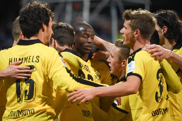 Auch in Zweitbesetzung eine Macht: Dortmund bejubelt in Darmstadt drei Punkte.