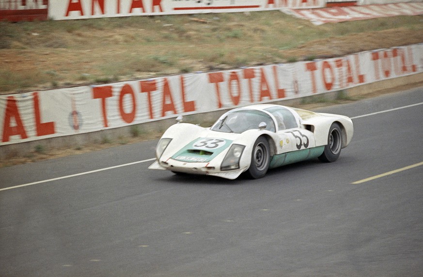 Race car action at Le Mans, June 17, 1966. (AP Photo)