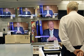 König Juan Carlos erklärt in einer TV-Ansprache seine Abdankung.
