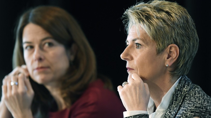 FDP - Parteipraesidentin Petra Goessi, links, und Bundesraetin Karin Keller-Sutter, rechts, an der Delegiertenversammlung der FDP Schweiz in Schindellegi (SZ) am Samstag, 11. Januar 2020. (KEYSTONE/Wa ...