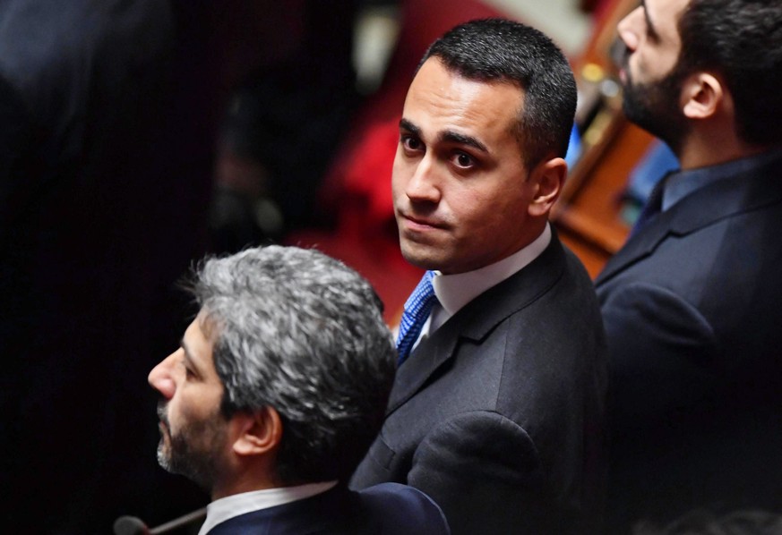 epaselect epa06623022 Five Star Movement (M5S) leader Luigi Di Maio at the Italian Chamber of Deputies during the first session of the XVIII legislature in Rome, Italy, 23 March 2018. The XIII Legisla ...