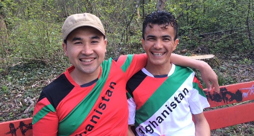Hamid und Mohammad - Die zwei Flüchtlinge, die im Mai durch die Schweiz wandern.