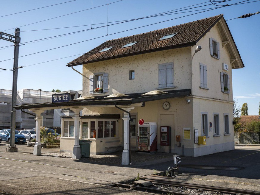 Bahnhof Sugiez FR
Von chrisaliv - Eigenes Werk, CC BY-SA 4.0, https://commons.wikimedia.org/w/index.php?curid=63236816