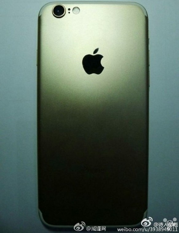 Ist das geleakte Foto au­then­tisch, unterscheidet sich die Rückseite des iPhone 7 nicht grundlegend vom iPhone 6/6S.