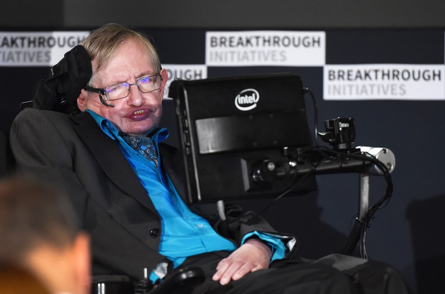 epa04854121 British scientist Stephen Hawking speaks during a press conference in London, Britain, 20 July 2015. Milner and Hawking announced a global science initiative for the search of civilised li ...