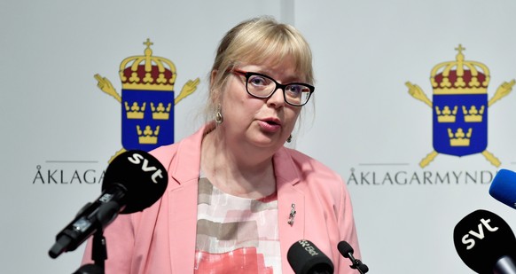epaselect epa07566735 Sweden&#039;s Vice Chief Prosecutor Eva-Marie Persson speaks during a press conference to announced the decision about the preliminary investigation against Julian Assange, in St ...