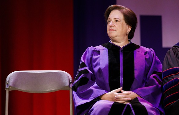 epa07037691 US Supreme Court Justice Elena Kagan is introduced during an event at Hunter College in New York, New York, USA, 21 September 2018. Kagan, who attended Hunter College High School, was awar ...