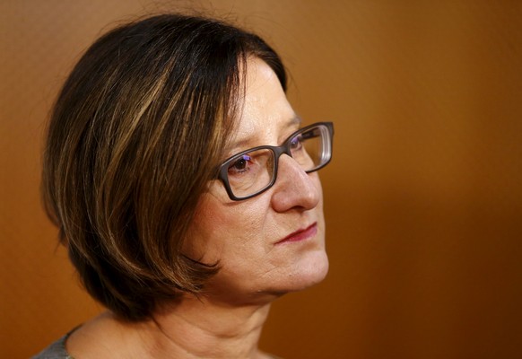 Innenministerin Johanna Mikl-Leitner: «Bei 37'500 Anträgen wird gestoppt.»