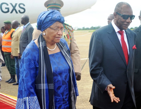 Liberias Präsidentin Ellen Johnson Sirleaf zusammen mit Guineas Präsident Alpha Conde.
