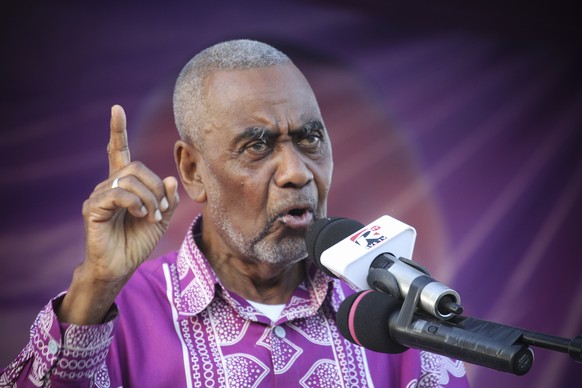 epa09019000 (FILE) ACT Wazalendo opposition candidate Seif Sharif Hamad speaks at a presidential election rally in Dar es Salaam, Tanzania, 20 October 2020. Vice-President of Tanzania&#039;s semi-auto ...