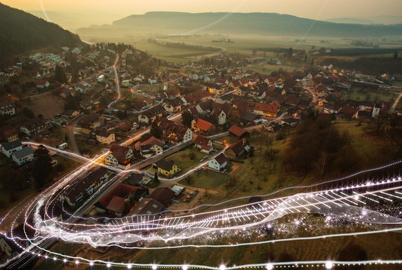 VISUALISIERUNG - UNDATIERTES HANDOUT - Visualisierung des Swisscom Breitband-Netz in Remingen im Kanton Aargau. Mit ihrem Netz verbindet Swisscom die ganze Schweiz. Bis heute wurden bereits 3 Millione ...