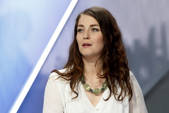 Leonor Porchet, nouvelle elue Les Verts (VD) au Conseil national, s&#039;exprime sur le plateau de l&#039;emission speciale &quot;Election 2019&quot; de la RTS au studio 4 de la RTS, lors de la journe ...