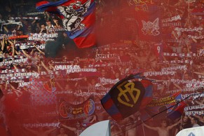Basler Fans sorgten für Scharmützel. Bild vom August von der Partie gegen den FCZ.