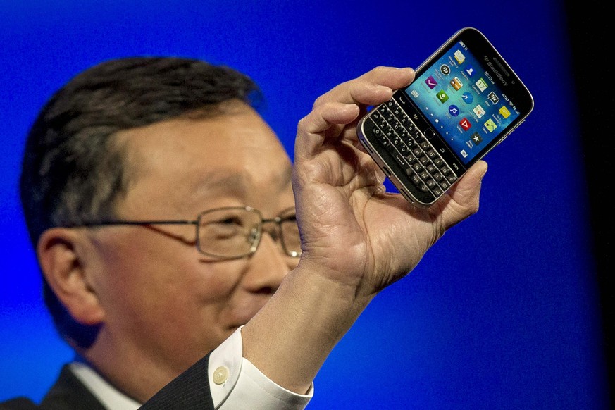 BlackBerry Chief Executive Officer John Chen introduces the new Blackberry Classic smartphone during the launch event in New York, U.S. on December 17, 2014. REUTERS/Brendan McDermid/File Photo