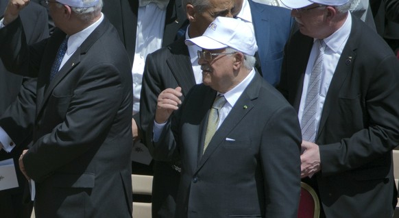 Unter den Gästen auf dem Petersplatz: Palästinenser-Chef Mahmud Abbas.