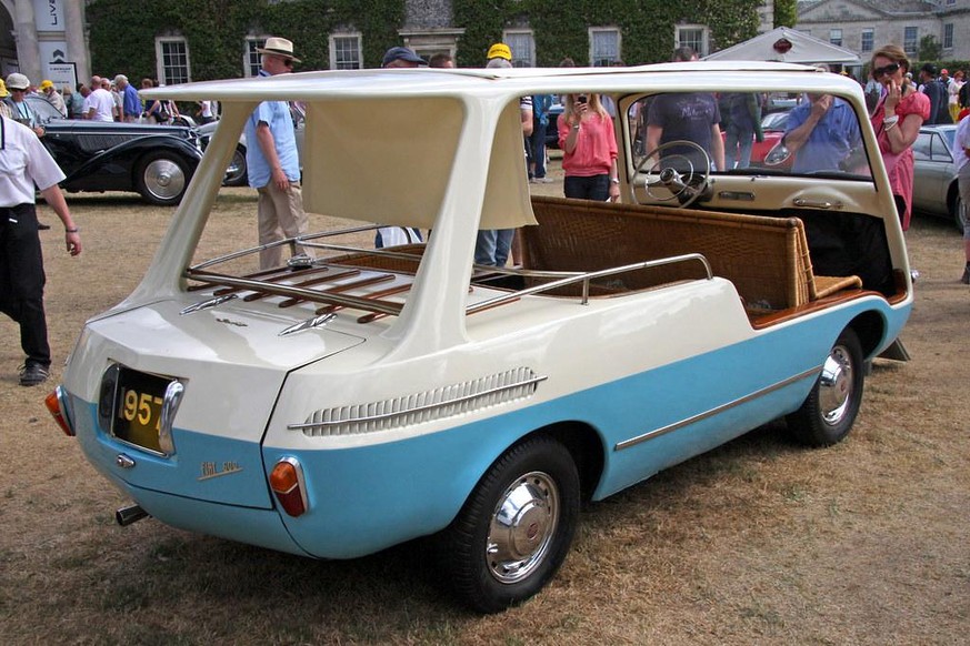 Fissore Marinella the 1957 prototype designed by Giovanni Michelotti on a Fiat Multipla 600 .