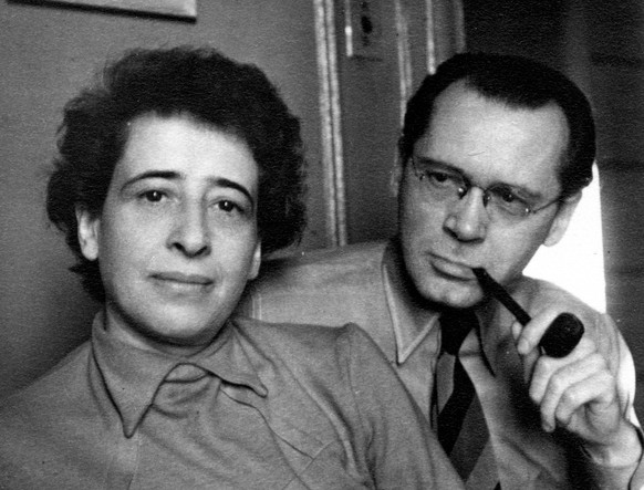Hannah Arendt mit Blücher