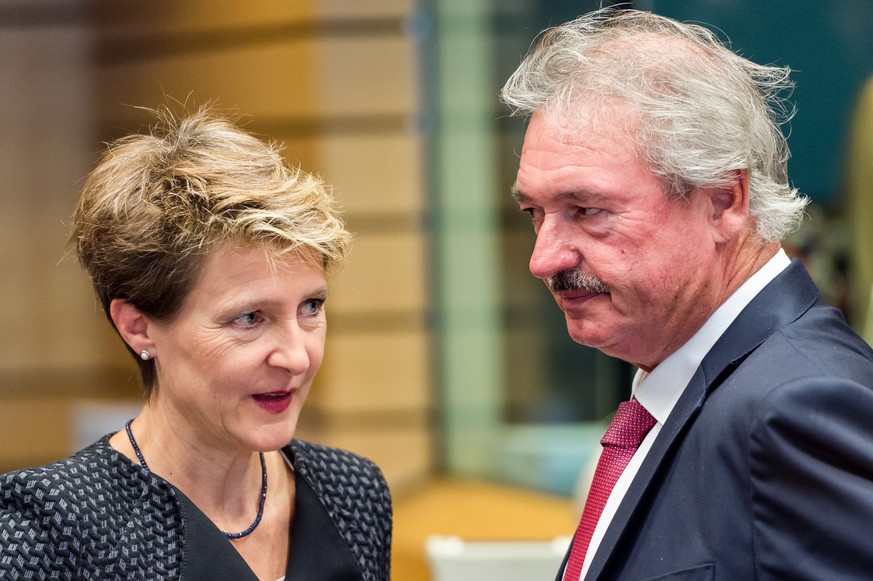 Sommaruga mit dem Luxemburgischen Minister&nbsp;Jean Asselborn in Brüssel.