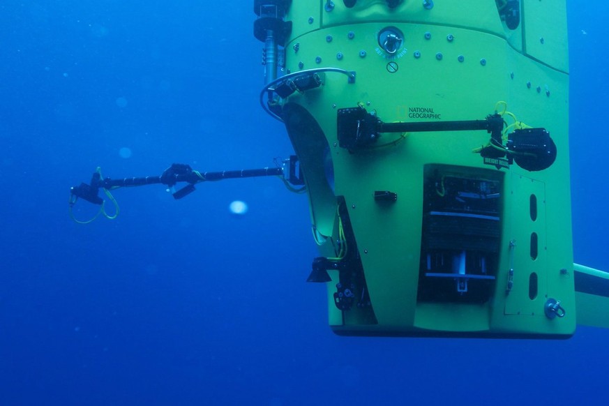epa03138809 A handout image made available 09, March 2012. Crews continue in-water testing in Australia of DEEPSEA CHALLENGER, the submersible that explorer and filmmaker James Cameron will pilot to t ...