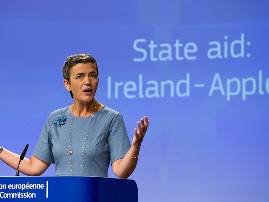 Der Streit um eine milliardenschwere Steuernachzahlung von Apple in Irland kommt vor Gericht. EU-Wettbewerbskommissarin Margrethe Vestager hatte Apple 2016 zu der Nachzahlung aufgefordert, dagegen weh ...