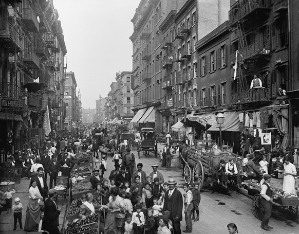 Die Mulberry Street um 1900.